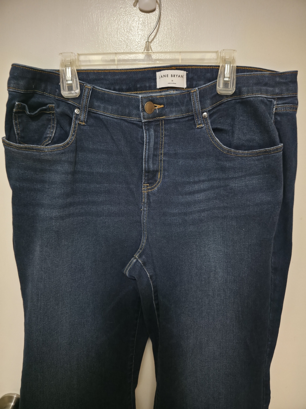 Lane Bryant Mid-Rise Dream Feel Flare Signature Denim Jeans 18
